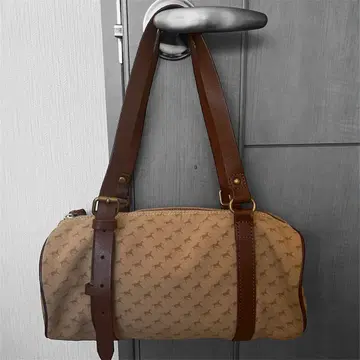 브라운 로고 프린트 핸드백