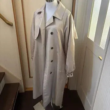 베이지 롱 코트 폴리에스테르