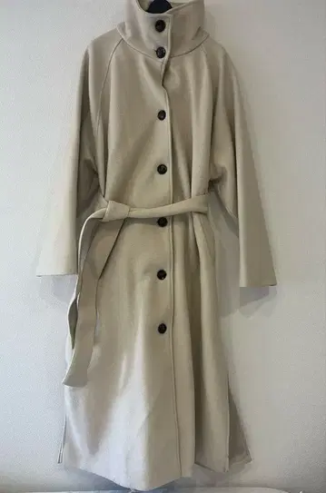 아이보리 롱 코트 스탠드 카라 코트