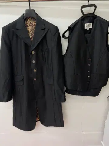 초특가 무료배송 중고 턱시도 K-331-45 AM 블랙 계열 스트라이프