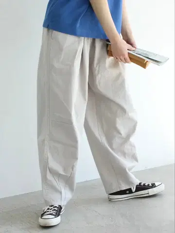 PARICI 코튼 트윌 볼륨 팬츠