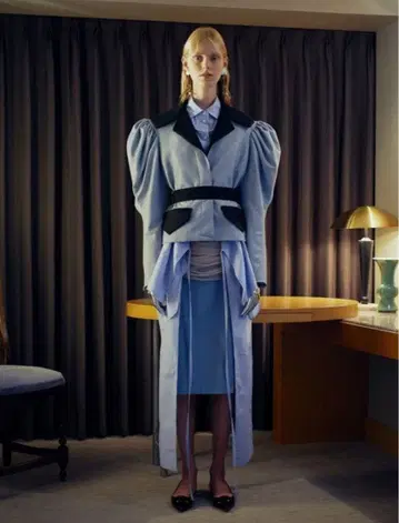 AKIKOAOKI 2019SS 컬렉션 변형 셔츠