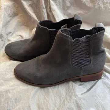 TOMS 그레이 사이드 고어 부츠 W8