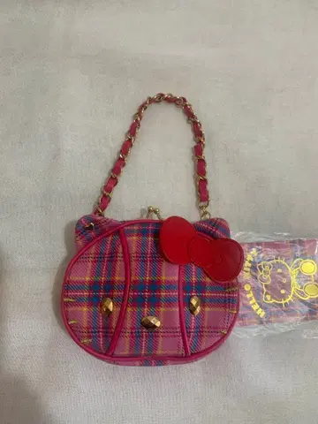 미사용 헬로키티 산리오 타탄 체크 스코틀랜드 금장 장식 파우치