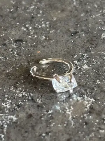 레어! accessories mau 허키머 이어커프