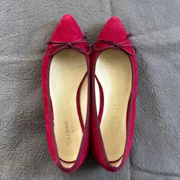 Carmen Salas 빨간색 스웨이드 플랫슈즈 23cm