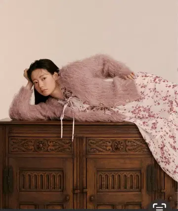 스나이델 퍼 소재 핑크 가디건