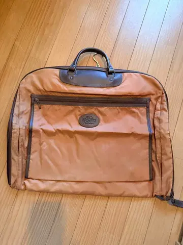 CHIVAS 가먼트 백 오렌지