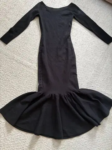 etiny 블랙 머메이드 니트 원피스