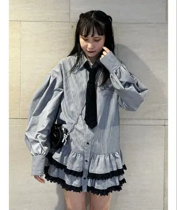 jouetie 밑단 레이스 프릴 튜닉 셔츠