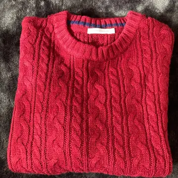 BROWNY STANDARD 빨간색 케이블 짜임 긴팔 스웨터