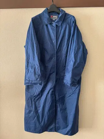 UCL 네이비 롱 레인코트