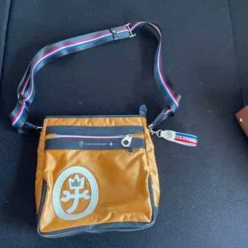 CASTELBAJAC 브라운 숄더백