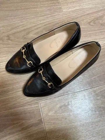 로페피크닉 로퍼 23.5cm