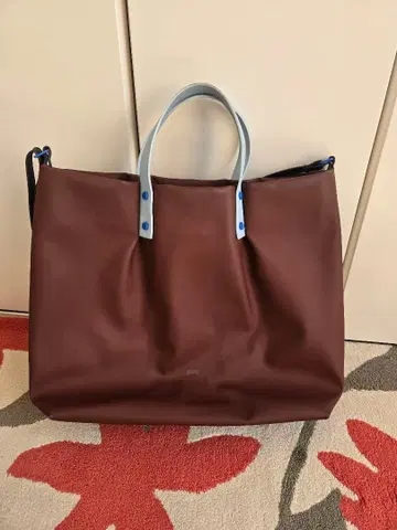 캠퍼 브라운 숄더백