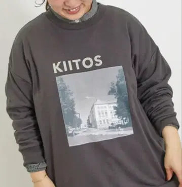 [ 새상품 ] 사만사 모스모스 미니 쭈리 전사 프린트 티셔츠 차콜