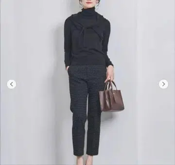 유나이티드 애로우즈 도트 자카드 슬림 팬츠