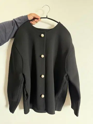 Rirandture 펄 버튼 코디건 블랙