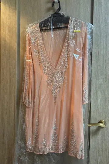 GRACE CONTINENTAL 비즈 장식 V넥 긴팔 원피스