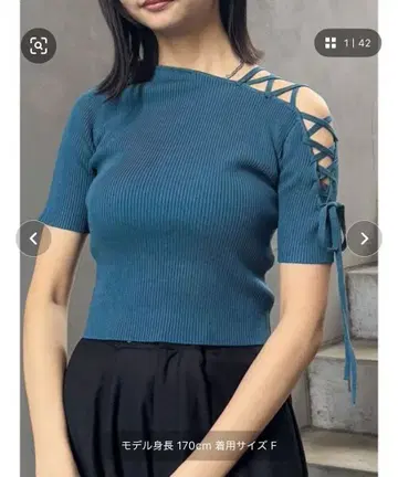 MURUA 어깨 레이스업 디자인 니트 반팔 F 사이즈