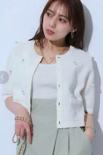 비쥬 크롭 가디건