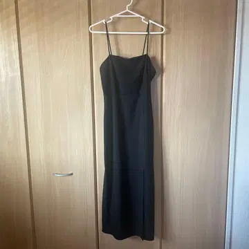 [ 미사용 새상품 ] ZARA 슬릿 원피스 M