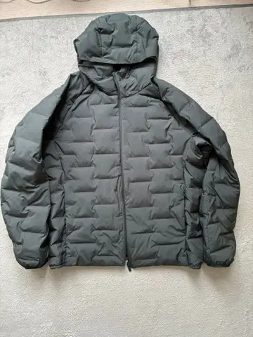 UNIQLO 퍼프 테크 후드티 XL 사이즈 다크 그린