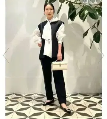 택 포함 새상품) TOMORROWLAND 베스트