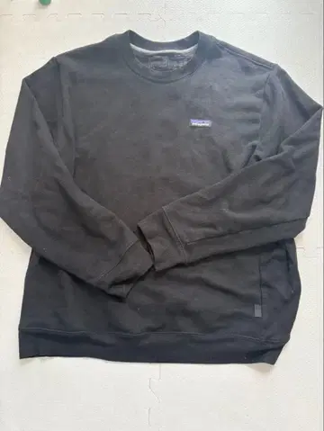 Patagonia 블랙 크루넥 맨투맨 L