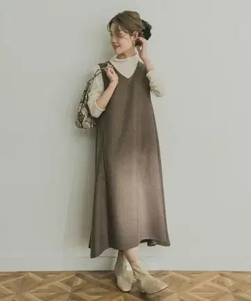 어반 리서치 텐트 라인 점퍼 원피스