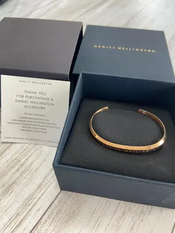 Daniel Wellington 로즈 골드 뱅글 S 사이즈