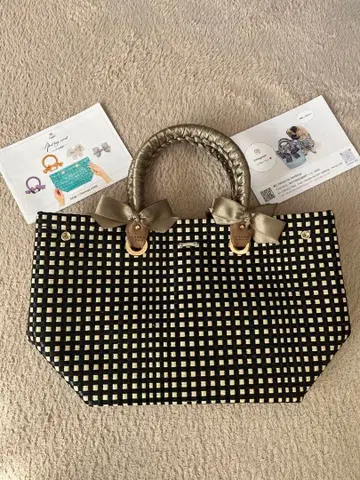 Lecri 토트백 리본 포함