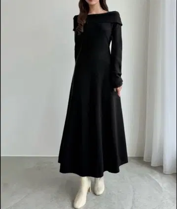 CENEA 오프숄더풍 스퀘어넥 롱 니트 원피스