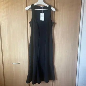 [ 미사용 새상품 ] ZARA 원피스 M