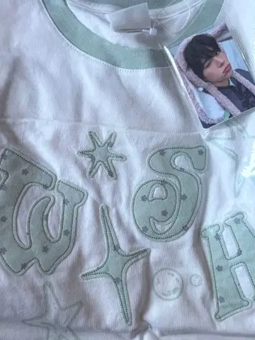 nct wish 시온 티셔츠 레이어드