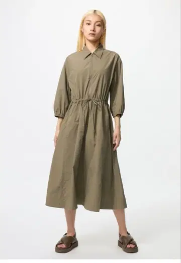유니클로 나일론 원피스 3XL 올리브색 새상품