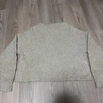 베이지 니트 긴팔 스웨터 apart by lowrys