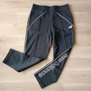 [ 미사용 새상품 ] 뉴발란스 여성용 저리 블랙