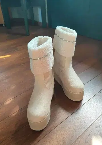 cherimi 베이지 퍼 어그 부츠