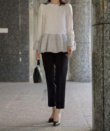 팬츠 레이스 헴 센터 프레스 팬츠 HUIT 여성용 위트 부케