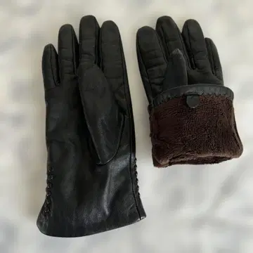 블랙 가죽 장갑 중 보아