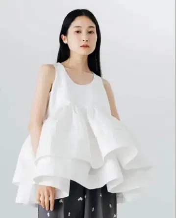 Bibiy. DOVE PEPURAMU TOP