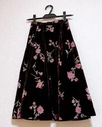 플라워 프린트 벨로아 플레어 스커트 데뷔 드 피오레