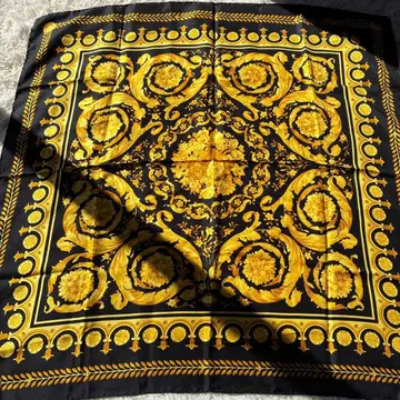 베르사체 세타 실크 ATELIER 바로코 SILK 스카프