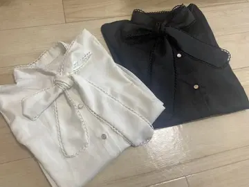 보타이 블라우스