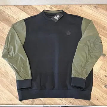 미사용 새상품 IZREEL 이즈리엘 절개 맨투맨 트레이닝복 사이즈:M