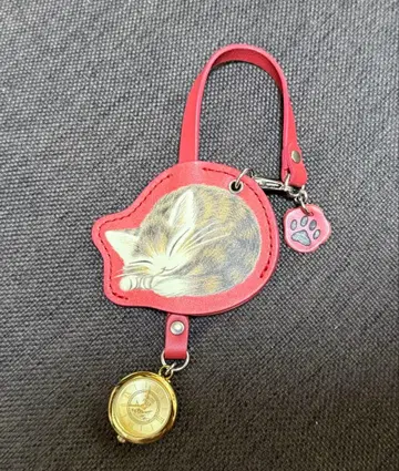 와치필드 다얀 가죽 참 시계