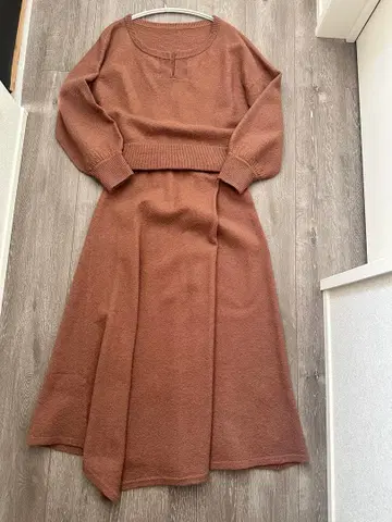 Diagram 울 100% 브라운 니트 셋업