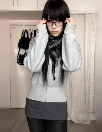 후드 부착 그레이 맨투맨 자켓 핏컷 미니알 그레이 S