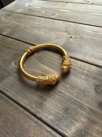 새상품 새상품급! 라이온 헤드 골드 뱅글